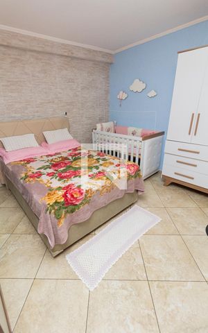 Casa à venda com 200m², 4 quartos e 3 vagas Casa à venda com 200m², 4 quartos e 3 vagasQuarto 1