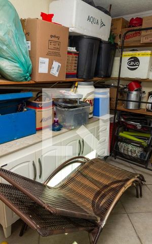 Casa à venda com 200m², 4 quartos e 3 vagas Casa à venda com 200m², 4 quartos e 3 vagasQuarto de Serviço