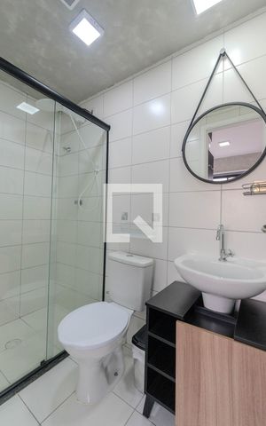Studio à venda com 28m², 1 quarto e sem vaga Studio à venda com 28m², 1 quarto e sem vagaBanheiro