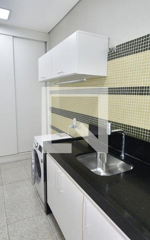 Casa de condomínio à venda com 311m², 4 quartos e 4 vagasÁrea de Serviço