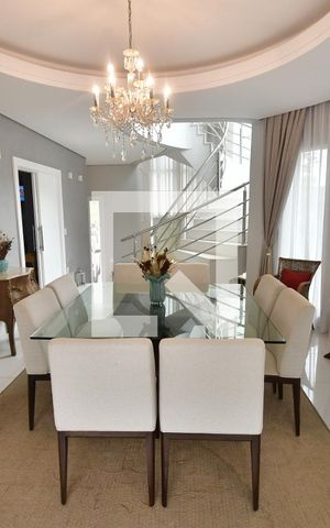 Casa de condomínio à venda com 311m², 4 quartos e 4 vagasSala 2