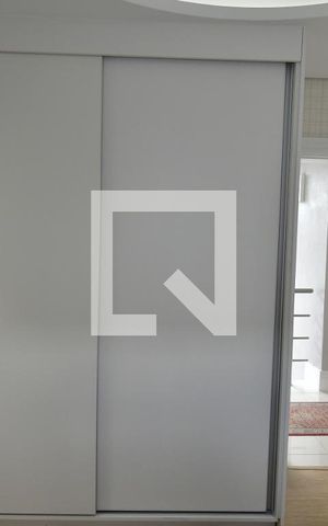 Casa de condomínio à venda com 311m², 4 quartos e 4 vagasQuarto 3- Suíte Armários
