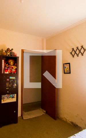 Casa à venda com 300m², 3 quartos e 3 vagas Casa à venda com 300m², 3 quartos e 3 vagasQuarto 2