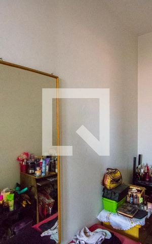 Casa à venda com 300m², 3 quartos e 3 vagas Casa à venda com 300m², 3 quartos e 3 vagasQuarto 1 - Suíte