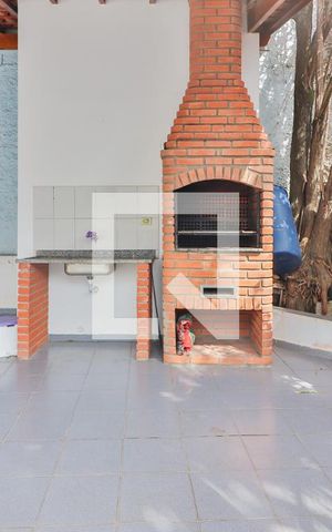 Casa à venda com 262m², 4 quartos e 4 vagas Casa à venda com 262m², 4 quartos e 4 vagasÁrea gourmet