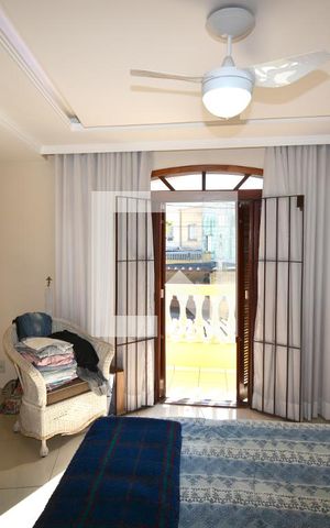 Casa à venda com 400m², 3 quartos e 3 vagasSuíte