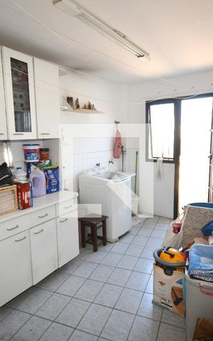 Casa à venda com 400m², 3 quartos e 3 vagasÁrea de Serviço