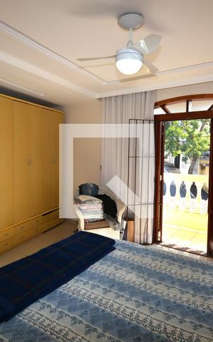 Casa à venda com 400m², 3 quartos e 3 vagasSuíte