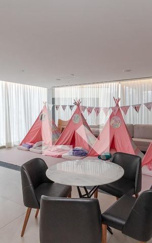Apartamento à venda com 197m², 3 quartos e 3 vagas Apartamento à venda com 197m², 3 quartos e 3 vagasÁrea comum - Salão de festas