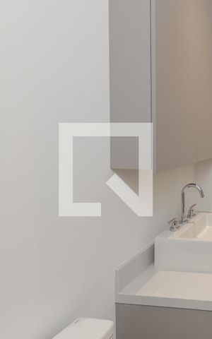 Apartamento à venda com 197m², 3 quartos e 3 vagas Apartamento à venda com 197m², 3 quartos e 3 vagasBanheiro da Suíte 3