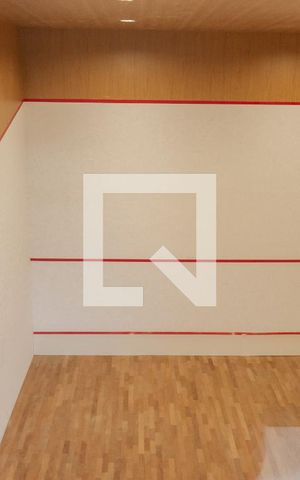 Apartamento à venda com 197m², 3 quartos e 3 vagas Apartamento à venda com 197m², 3 quartos e 3 vagasQuadra de Squash