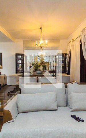 Casa para alugar com 270m², 3 quartos e 3 vagas Casa para alugar com 270m², 3 quartos e 3 vagasSala
