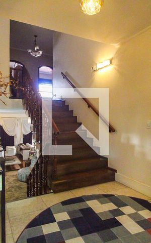 Casa para alugar com 270m², 3 quartos e 3 vagas Casa para alugar com 270m², 3 quartos e 3 vagasHall