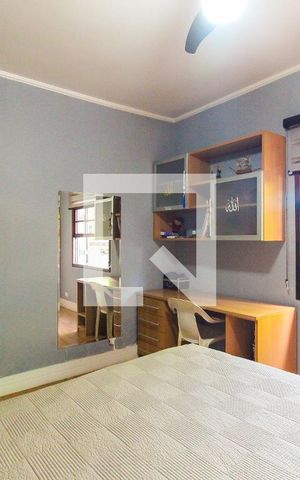 Casa para alugar com 270m², 3 quartos e 3 vagas Casa para alugar com 270m², 3 quartos e 3 vagasQuarto 1