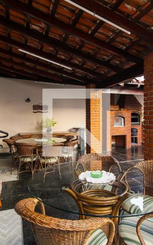 Casa para alugar com 270m², 3 quartos e 3 vagas Casa para alugar com 270m², 3 quartos e 3 vagasÁrea Gourmet