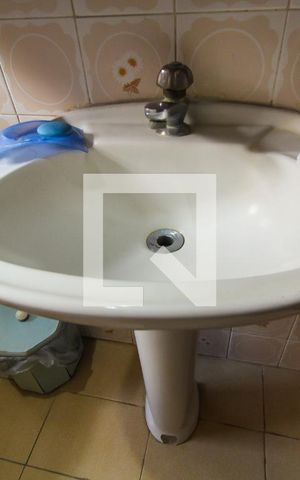 Casa para alugar com 270m², 3 quartos e 3 vagas Casa para alugar com 270m², 3 quartos e 3 vagasBanheiro de serviço
