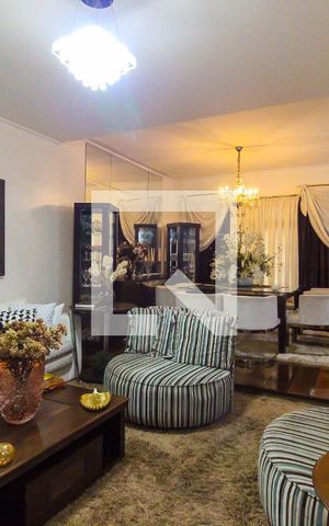Casa para alugar com 270m², 3 quartos e 3 vagas Casa para alugar com 270m², 3 quartos e 3 vagasSala