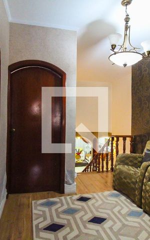 Casa para alugar com 270m², 3 quartos e 3 vagas Casa para alugar com 270m², 3 quartos e 3 vagasHall