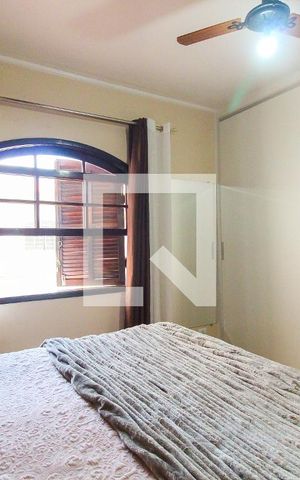 Casa para alugar com 270m², 3 quartos e 3 vagas Casa para alugar com 270m², 3 quartos e 3 vagasSuíte