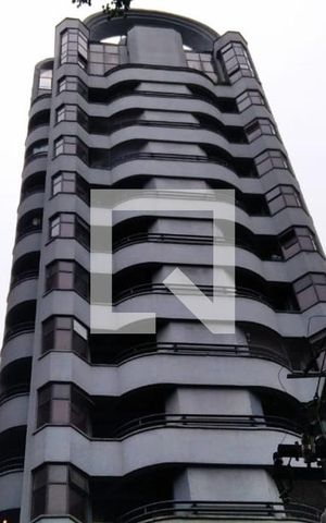 Apartamento à venda com 38m², 1 quarto e 1 vagaFachada