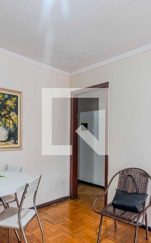 Casa à venda com 278m², 7 quartos e 3 vagas Casa à venda com 278m², 7 quartos e 3 vagasSala
