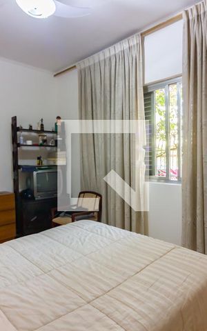 Casa para alugar com 350m², 6 quartos e 6 vagas Casa para alugar com 350m², 6 quartos e 6 vagasQuarto 2