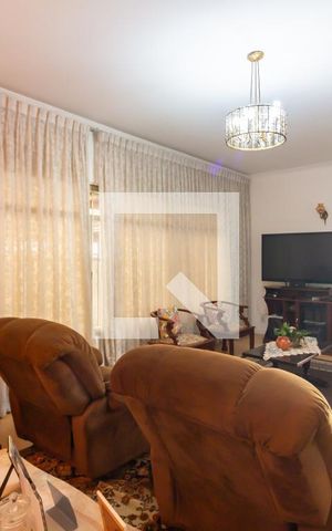 Casa para alugar com 350m², 6 quartos e 6 vagas Casa para alugar com 350m², 6 quartos e 6 vagasSala 2