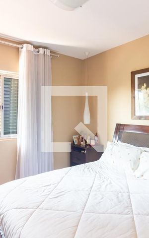 Casa para alugar com 350m², 6 quartos e 6 vagas Casa para alugar com 350m², 6 quartos e 6 vagasSuíte