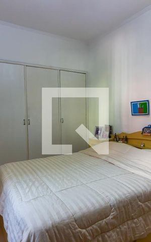 Casa para alugar com 350m², 6 quartos e 6 vagas Casa para alugar com 350m², 6 quartos e 6 vagasQuarto 2
