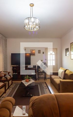 Casa para alugar com 350m², 6 quartos e 6 vagas Casa para alugar com 350m², 6 quartos e 6 vagasSala 2