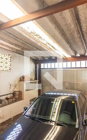 Casa para alugar com 350m², 6 quartos e 6 vagas Casa para alugar com 350m², 6 quartos e 6 vagasGaragem