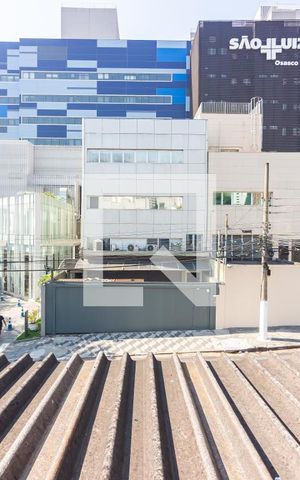 Casa para alugar com 350m², 6 quartos e 6 vagas Casa para alugar com 350m², 6 quartos e 6 vagasVista