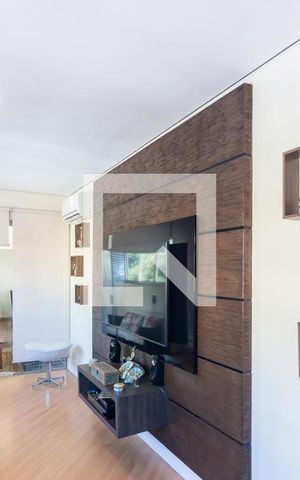 Casa para alugar com 350m², 6 quartos e 6 vagas Casa para alugar com 350m², 6 quartos e 6 vagasSala