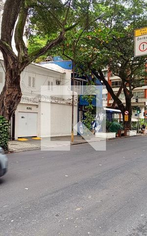 Apartamento à venda com 120m², 2 quartos e 1 vaga Apartamento à venda com 120m², 2 quartos e 1 vagaVista da Rua