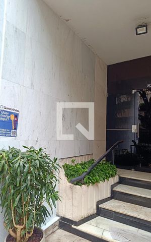 Apartamento à venda com 120m², 2 quartos e 1 vaga Apartamento à venda com 120m², 2 quartos e 1 vagaFachada com cartaz QA