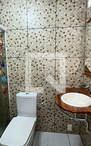 Casa para alugar com 400m², 3 quartos e 5 vagasBanheiro da Suíte 2