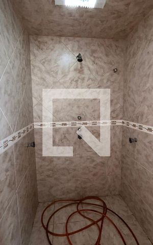 Casa para alugar com 400m², 3 quartos e 5 vagasChuveiro