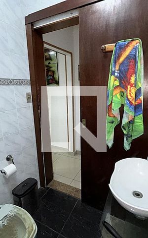 Casa para alugar com 400m², 3 quartos e 5 vagasBanheiro Social