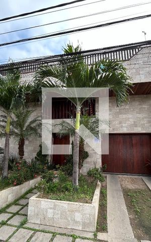 Casa para alugar com 400m², 3 quartos e 5 vagasFachada