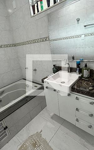 Casa para alugar com 400m², 3 quartos e 5 vagasBanheiro da Suíte 1