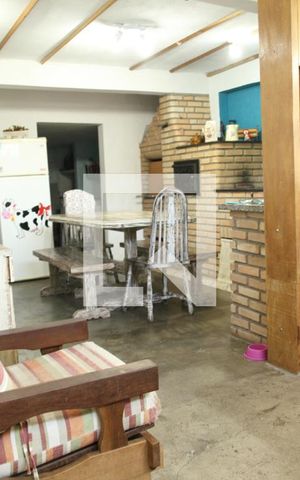 Casa à venda com 300m², 5 quartos e 2 vagasÁrea de convivência