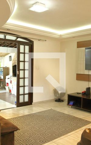 Casa à venda com 300m², 5 quartos e 2 vagasEdícula