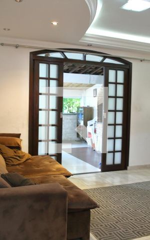Casa à venda com 300m², 5 quartos e 2 vagasEdícula