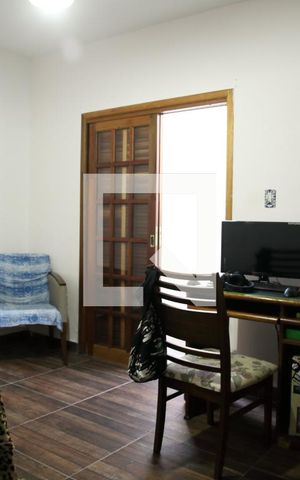 Casa à venda com 300m², 5 quartos e 2 vagasQuarto1