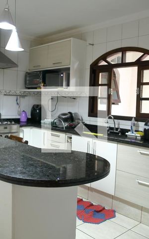 Casa à venda com 300m², 5 quartos e 2 vagasEdícula