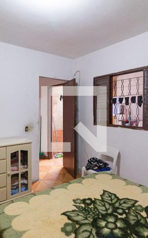 Casa à venda com 126m², 2 quartos e 2 vagasQuarto 2