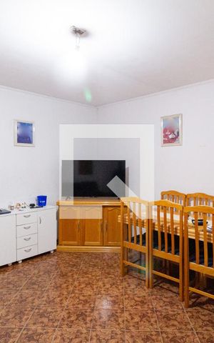 Casa à venda com 126m², 2 quartos e 2 vagasSala