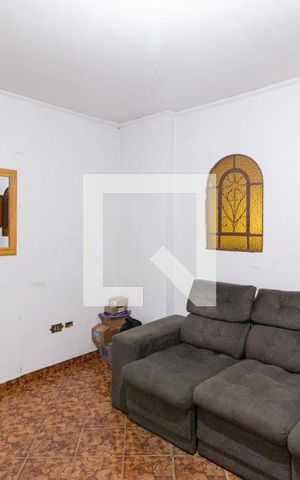 Casa à venda com 126m², 2 quartos e 2 vagasSala
