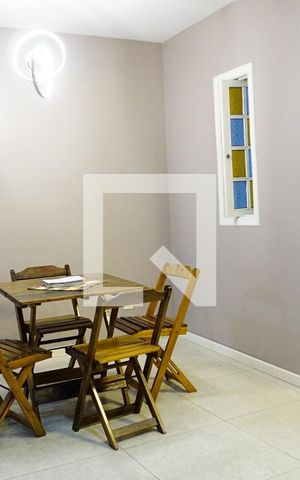 Casa de condomínio à venda com 150m², 3 quartos e 1 vagaSala