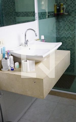 Casa de condomínio à venda com 150m², 3 quartos e 1 vagaBanheiro - Suite 